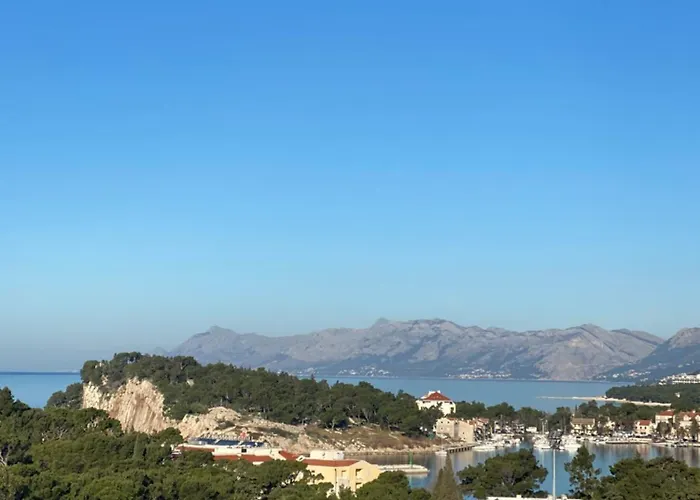 Lägenhet Luxury Sea View With Pool Makarska