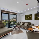 Luxury Sea View With Pool Apartamento Makarska