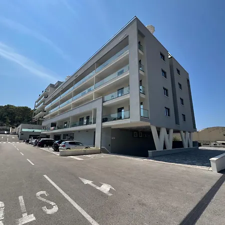 Apartment Luxury Sea View With Pool